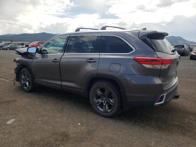 Photo 2 from auction – 2017 TOYOTA HIGHLANDER with VIN 5TDDZRFH7HS399149