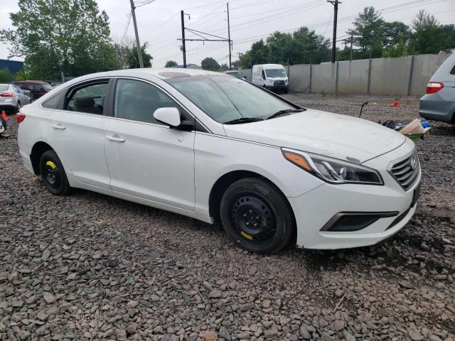 Photo 4 from auction – 2016 HYUNDAI SONATA SE with VIN 5NPE24AF2GH311923