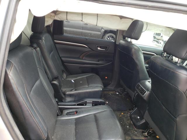 Photo 11 from auction – 2015 TOYOTA HIGHLANDER with VIN 5TDDKRFH7FS177051