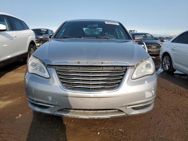 صورة رقم 5 من المزاد - 2014 CHRYSLER 200 LX مع VIN 1C3CCBAB3EN204760