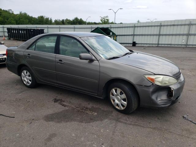 Photo 4 from auction – 2004 TOYOTA CAMRY LE with VIN 4T1BE32K84U801697