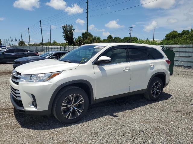 TOYOTA HIGHLANDER 2019 with VIN 5TDZZRFH5KS365465 - Photo from auction
