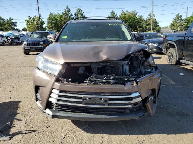 Photo 5 from auction – 2017 TOYOTA HIGHLANDER with VIN 5TDDZRFHXHS364315