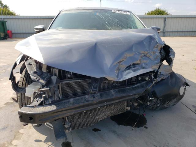 Photo 5 from auction – 2013 VOLKSWAGEN PASSAT SEL with VIN 1VWCH7A38DC076820