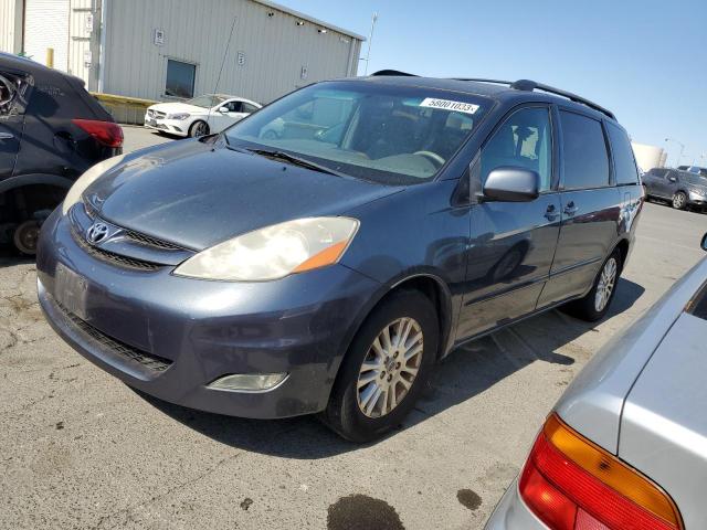 TOYOTA SIENNA 2010 z numerem VIN 5TDYK4CC7AS307979 - Zdjęcie z aukcji