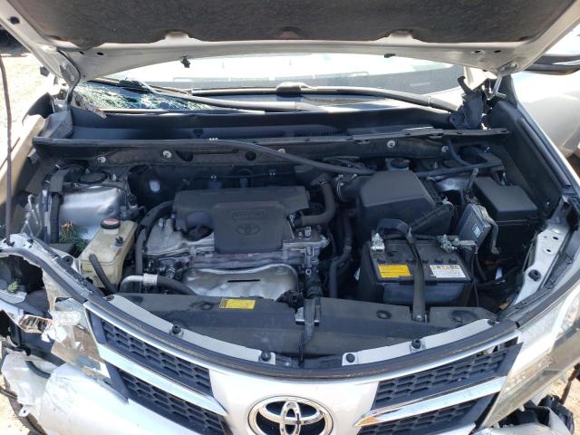 Photo 11 from auction – 2015 TOYOTA RAV4 XLE with VIN JTMWFREV6FD057788