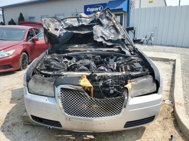 Photo 5 from auction – 2005 CHRYSLER 300 with VIN 2C3AA43R35H626944