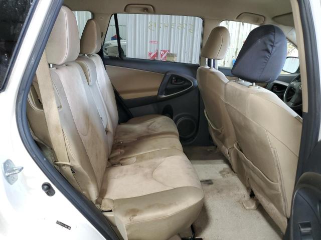 Photo 11 from auction – 2012 TOYOTA RAV4 with VIN JTMBF4DV4CD045007