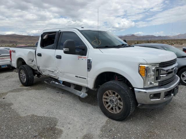 Zdjęcie 4 z aukcji – 2017 FORD F250 SUPER z VIN 1FT7W2BTXHEE71796