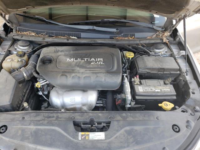 Photo 11 from auction – 2016 CHRYSLER 200 LIMITE with VIN 1C3CCCAB2GN159612