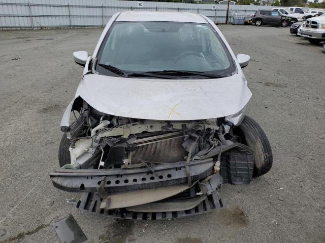 Photo 5 from auction – 2015 NISSAN VERSA NOTE with VIN 3N1CE2CP6FL420895