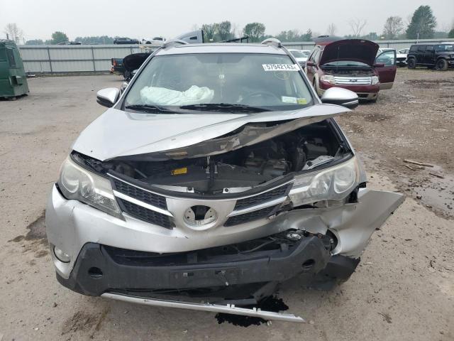 Photo 5 from auction – 2015 TOYOTA RAV4 XLE with VIN JTMRFREV1FD124262
