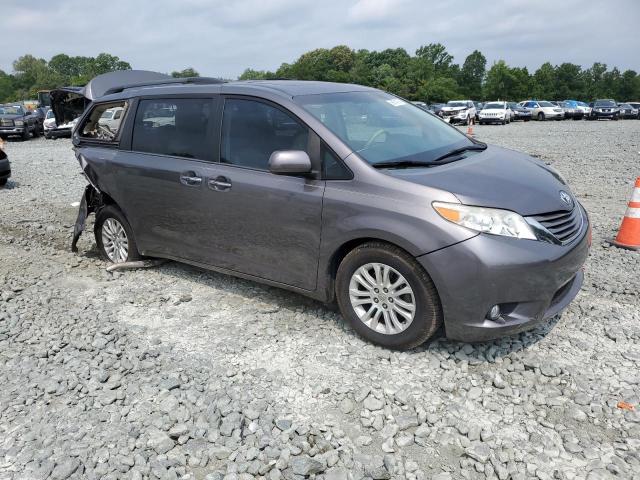 Photo 4 from auction – 2014 TOYOTA SIENNA XLE with VIN 5TDYK3DCXES491801