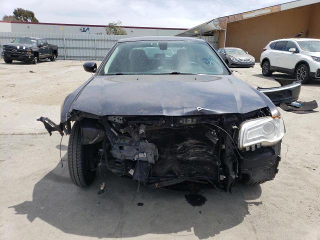 Photo 5 from auction – 2015 CHRYSLER 300 LIMITE with VIN 2C3CCAAG6FH830318
