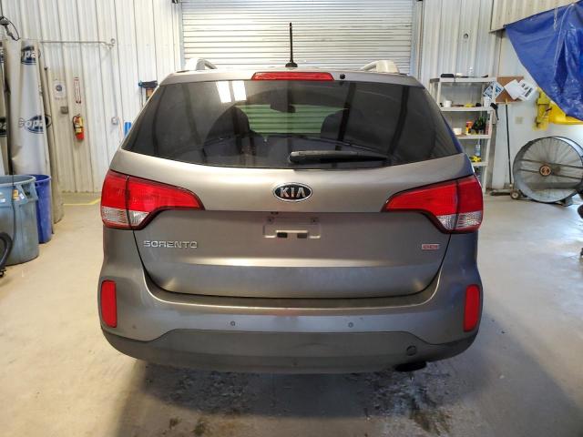 Photo 6 from auction – 2015 KIA SORENTO LX with VIN 5XYKT4A67FG620177