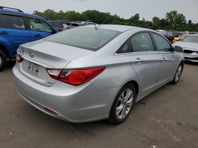 Photo 3 from auction – 2013 HYUNDAI SONATA SE with VIN 5NPEC4AC2DH737982