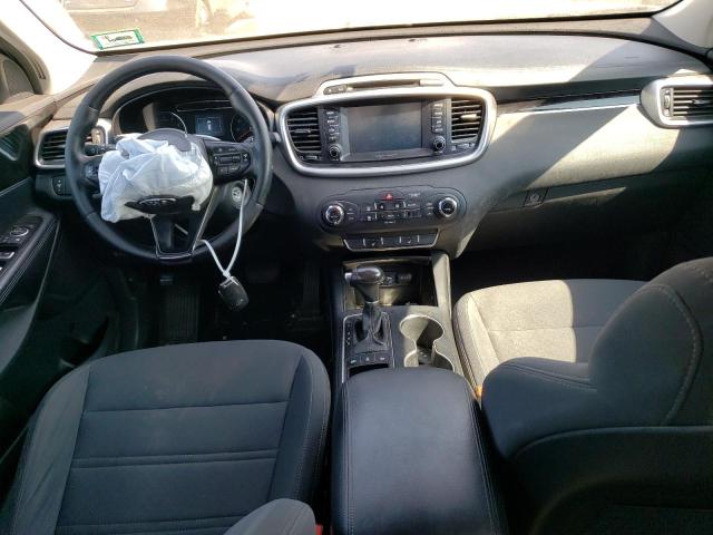 Photo 8 from auction – 2017 KIA SORENTO LX with VIN 5XYPGDA37HG199368