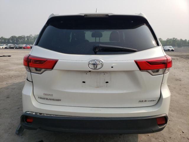 Photo 6 from auction – 2017 TOYOTA HIGHLANDER with VIN 5TDJZRFH3HS519306