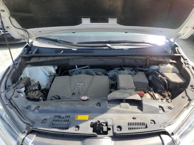 Photo 12 from auction – 2018 TOYOTA HIGHLANDER with VIN 5TDDZRFH1JS845222