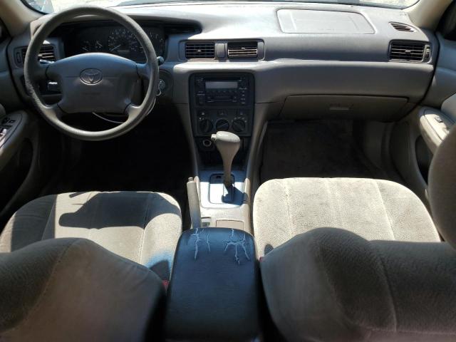 Photo 8 from auction – 2000 TOYOTA CAMRY CE with VIN 4T1BG22K7YU994564