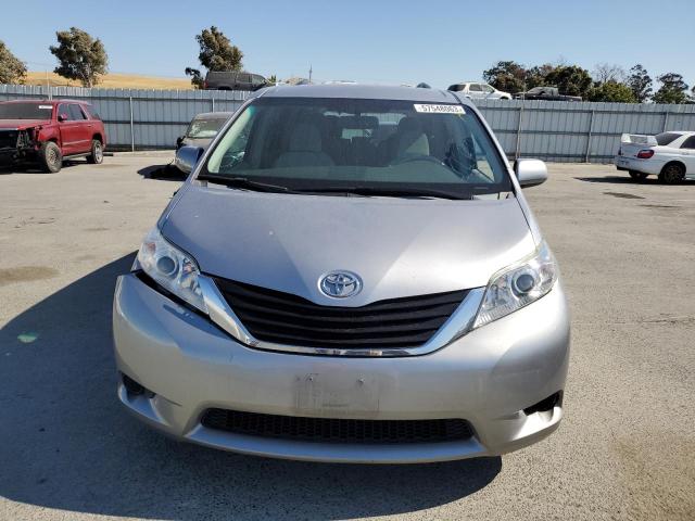 Photo 5 from auction – 2012 TOYOTA SIENNA LE with VIN 5TDKK3DC9CS182680