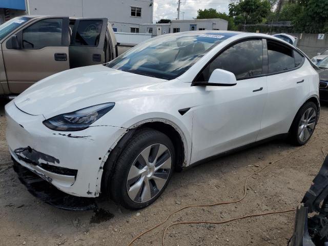 TESLA MODEL Y 2020 with VIN 5YJYGDEE8LF026281 - Photo from auction