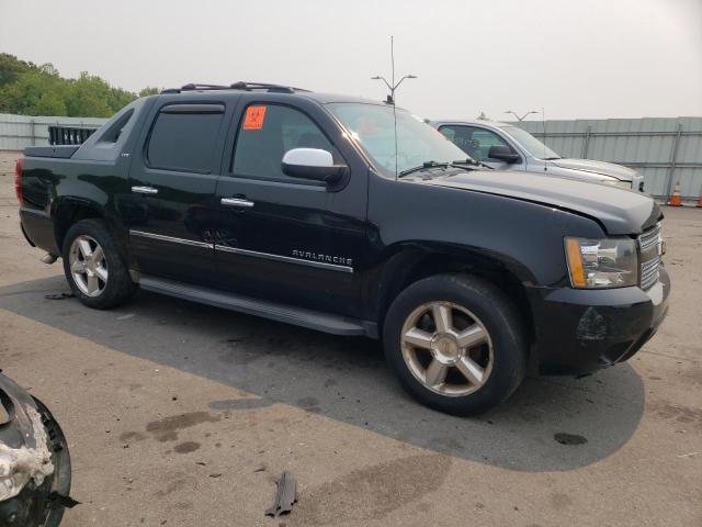 Photo 4 from auction – 2011 CHEVROLET AVALANCHE with VIN 3GNTKGE34BG168636