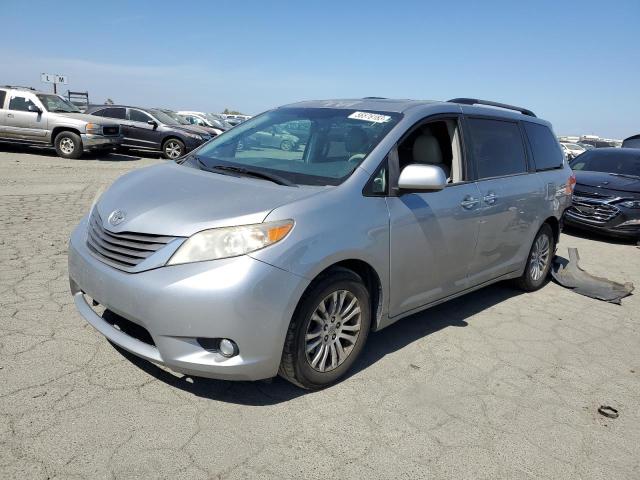 TOYOTA SIENNA XLE 2011 with VIN 5TDYK3DC3BS109202 - Photo from auction