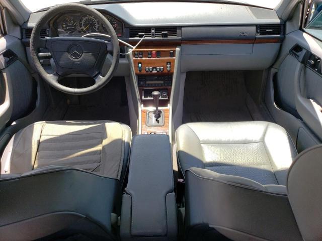 Photo 8 from auction – 1995 MERCEDES-BENZ E320 with VIN WDBEA32E0SC212359