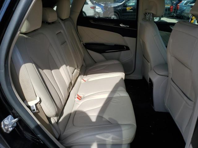 Photo 11 from auction – 2019 LINCOLN MKC RESERV with VIN 5LMCJ3C95KUL08033