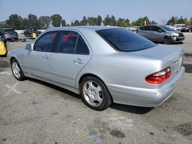 Photo 2 from auction – 2000 MERCEDES-BENZ E 430 with VIN WDBJF70J1YB132641