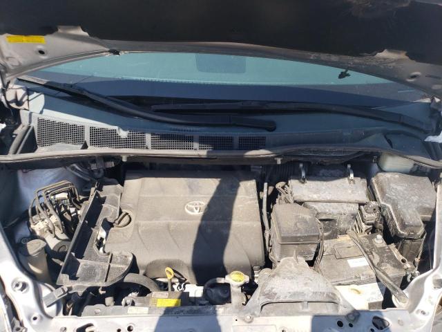 Photo 12 from auction – 2012 TOYOTA SIENNA XLE with VIN 5TDYK3DC5CS217127