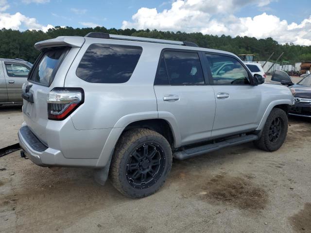 Photo 3 from auction – 2016 TOYOTA 4RUNNER SR with VIN JTEBU5JR0G5310925