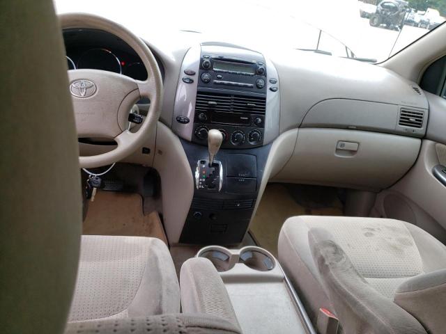 Photo 8 from auction – 2010 TOYOTA SIENNA CE with VIN 5TDKK4CC1AS313170
