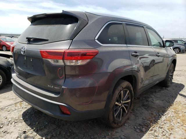 Foto 3 de la subasta – 2017 TOYOTA HIGHLANDER con VIN 5TDJZRFH8HS407617