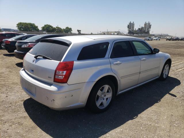 Photo 3 from auction – 2005 DODGE MAGNUM SXT with VIN 2D4FV48V75H112285