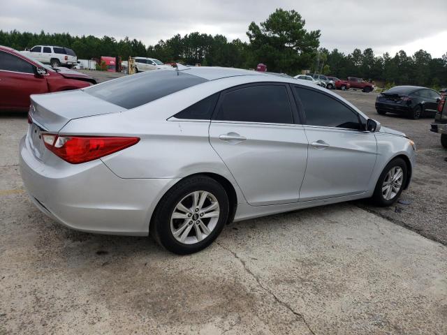 Photo 3 from auction – 2013 HYUNDAI SONATA GLS with VIN 5NPEB4AC9DH592801