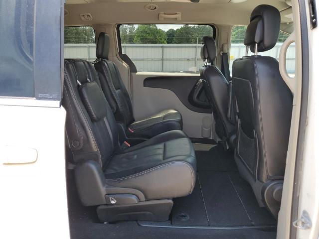 Photo 11 from auction – 2012 CHRYSLER TOWN & COU with VIN 2C4RC1BG2CR337648