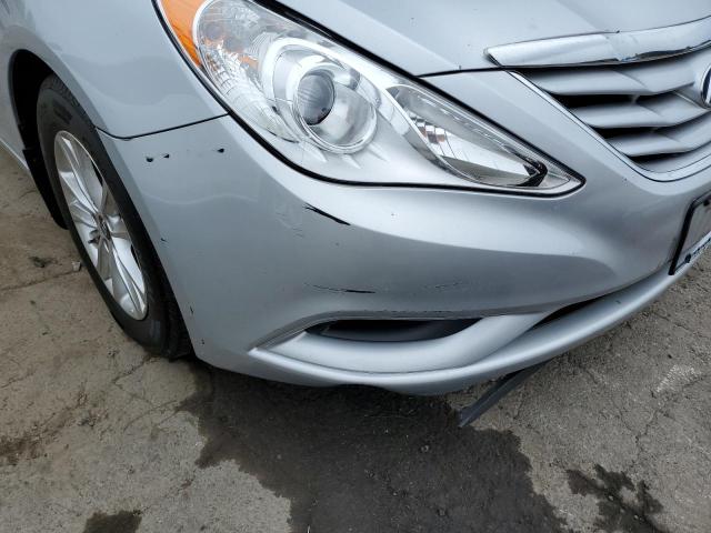 Photo 12 from auction – 2012 HYUNDAI SONATA with VIN 5NPEB4AC9CH407967