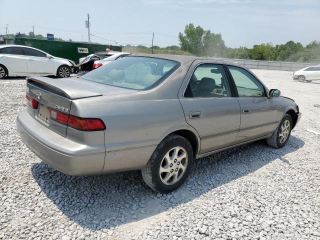 Photo 3 from auction – 1997 TOYOTA CAMRY CE with VIN 4T1BF22K5VU028647