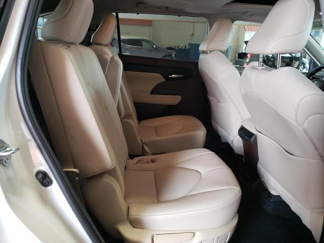 Photo 11 from auction – 2021 TOYOTA HIGHLANDER with VIN 5TDGZRBHXMS544570