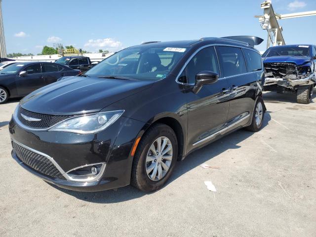 CHRYSLER PACIFICA T 2018 with VIN 2C4RC1BG0JR112223 - Photo from auction
