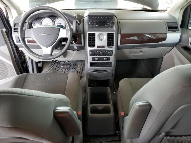 Photo 8 from auction – 2010 CHRYSLER TOWN & COU with VIN 2A4RR5D11AR141769