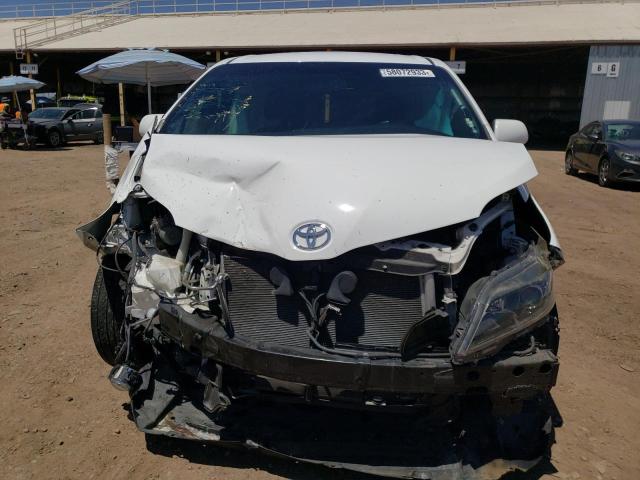 Photo 5 from auction – 2017 TOYOTA SIENNA with VIN 5TDXZ3DC0HS832263