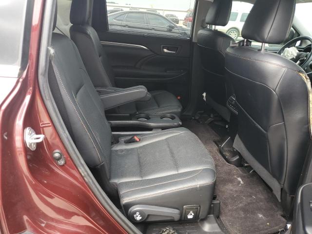 Photo 11 from auction – 2017 TOYOTA HIGHLANDER with VIN 5TDDZRFH0HS403445