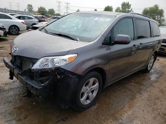 Photo 1 from auction – 2015 TOYOTA SIENNA LE with VIN 5TDKK3DC8FS623073
