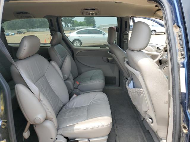 Photo 11 from auction – 2002 CHRYSLER TOWN & COU with VIN 2C8GP54L52R504899