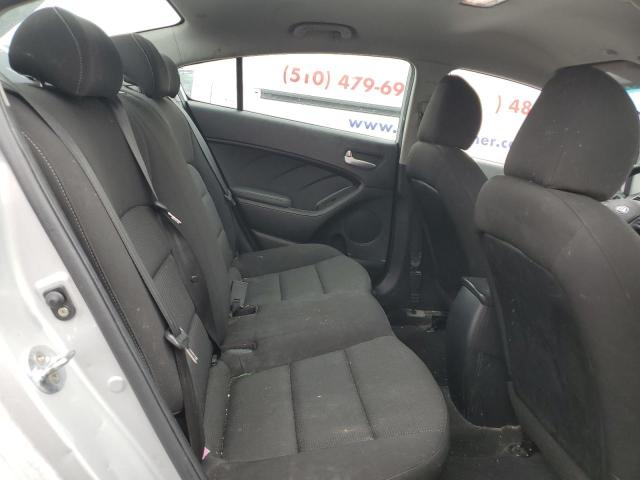 Photo 10 from auction – 2017 KIA FORTE LX with VIN 3KPFK4A78HE037338