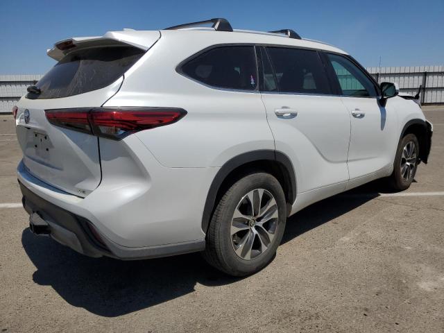 Photo 3 from auction – 2022 TOYOTA HIGHLANDER with VIN 5TDHZRAH7NS545814