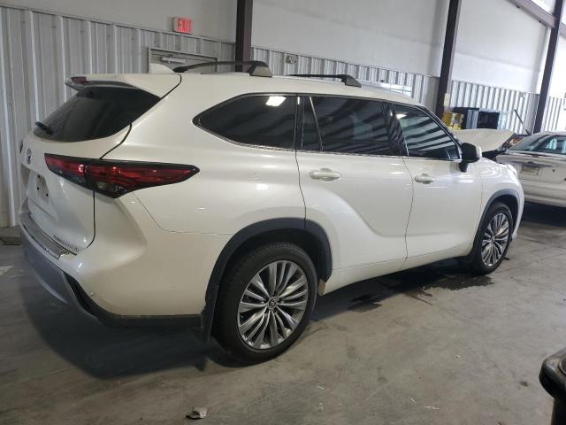 Photo 3 from auction – 2021 TOYOTA HIGHLANDER with VIN 5TDFZRBH4MS113167